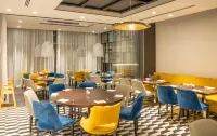 Hyatt Place Dubai Jumeirah Residences - breakfast