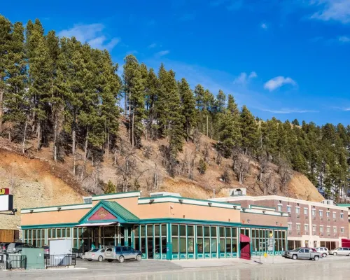 第一黃金遊戲套房酒店 勞倫斯縣酒店