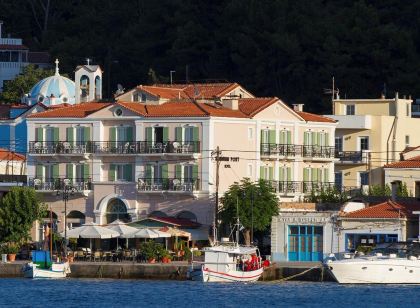 Samaina Port Hotel