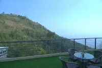 Great Trails Yercaud by GRT Hotels - Mountain view