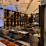 The Avenue Plaza Hotel - Bares