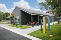 Podium Lodge - Pet friendly