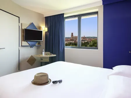 Ibis Styles Albi Centre le Theatro Отели в г. Альби