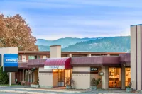 Travelodge by Wyndham Kalispell Hotels in 