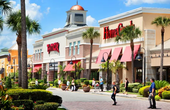 薩拉索塔大學鎮中心萬怡酒店