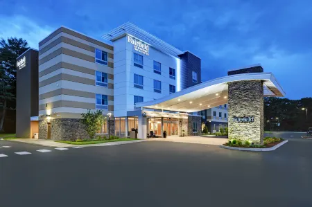 Fairfield Inn & Suites Mansfield Отели в г. Рейнхем