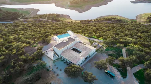 Hoteles Desconecta2 Hotels in Tentudia