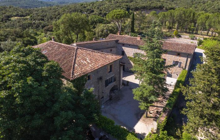 Gîtes au pied des Cévennes - Domaine Les Terres Aoyama