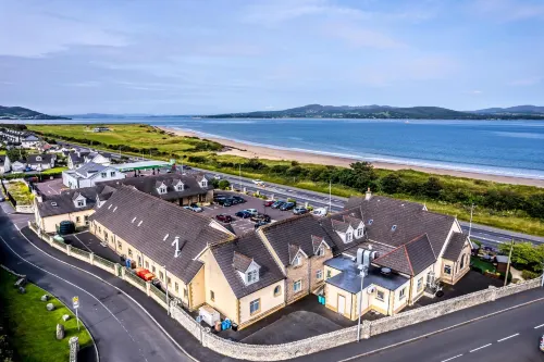 The Harbour Inn Hotels in Legmuckduff
