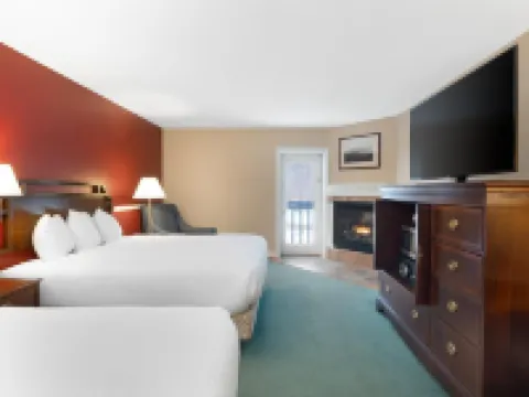 Fireside Inn & Suites Gilford Hotels in Gilford