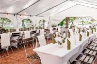 Hotel am Fluss - parcheggio