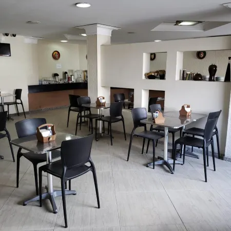 Hotel Uzi Mar