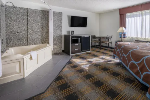 Super 8 by Wyndham Villa Rica Hotels in Bremen