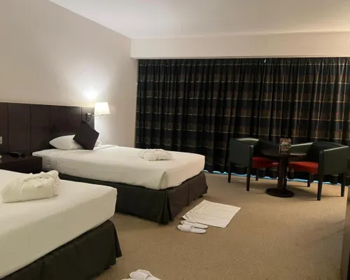 Al Jazira Club Hotel โรงแรมใกล้ศูนย์การค้ามัชริฟมอลล์