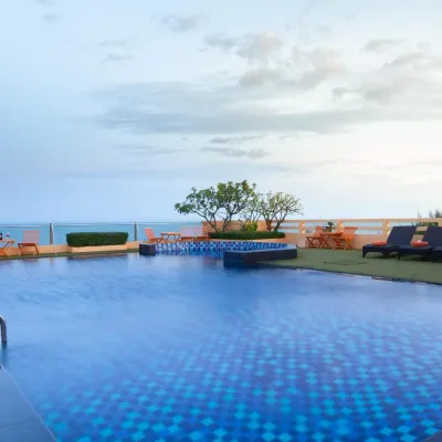 โรงแรม ฟูราม่าเอ็กซ์คลูซีฟ แซนดารา หัวหิน ชะอำ โรงแรมใกล้COOL SUMMER BEACH, CHAAM