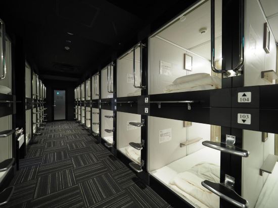 Leo YU Capsule Hotel Nishifunabashi