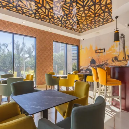 Hotel Pharos