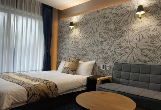 그랜드 베이스 모지코 에키마에 내부