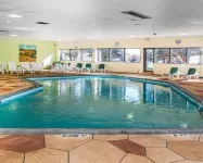 Quality Inn & Suites Escanaba North - Pools