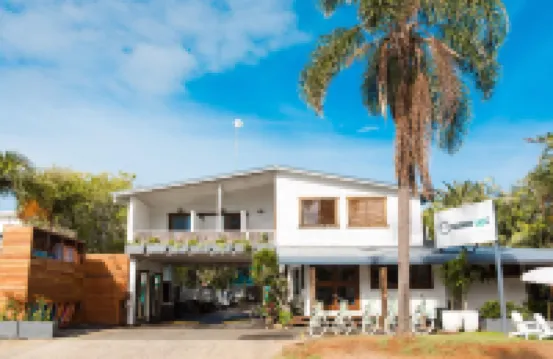 Wake up! Byron Bay Hotels near Belongil Beach