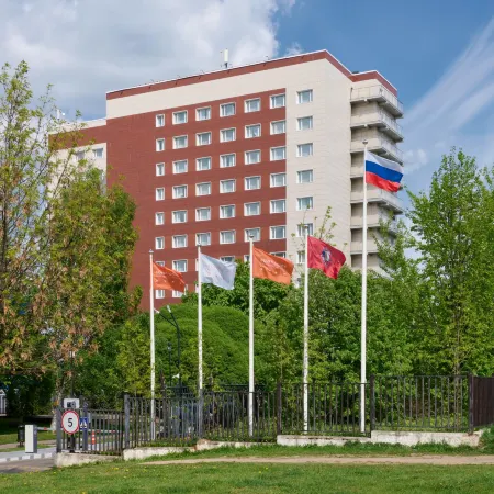 Marins Москва Пражская Отели рядом с достопримечательностью «Станция метро Кантемировская»