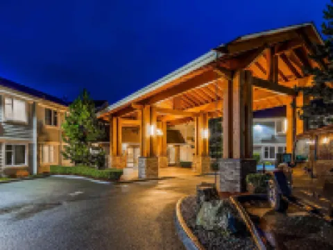 Best Western Plus Country Meadows Inn Hotels in Langley Township