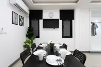 P3 Silom Large 2Beds Full Kitchen Wifi 4-6Pax