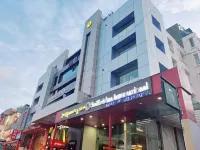 斯里克里希納國際飯店 Minsk Square附近的飯店