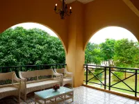 Palazzo Pavone Gallery & Resort Hotels near Pete Maze