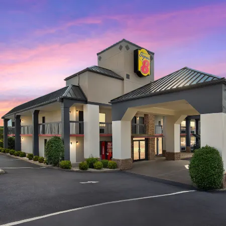 Super 8 by Wyndham Bulls Gap Greeneville Area