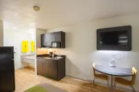 Studio 6 Fort Worth, TX - Meacham - Motels