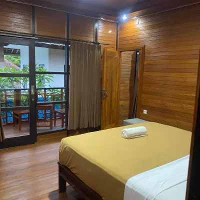 ลินดา บีช โฮเทล โรงแรมใกล้หาดจุงกุต บาตู