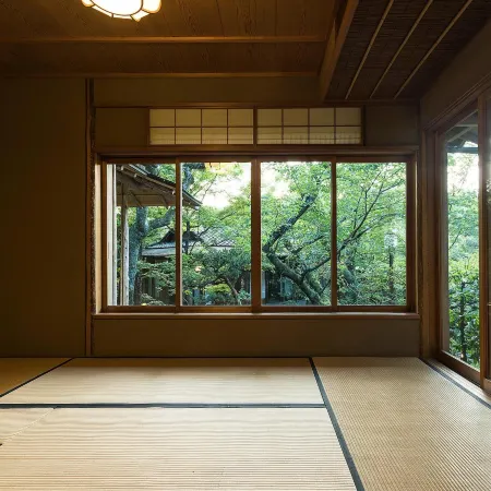 Nanzenji Sando Kikusui