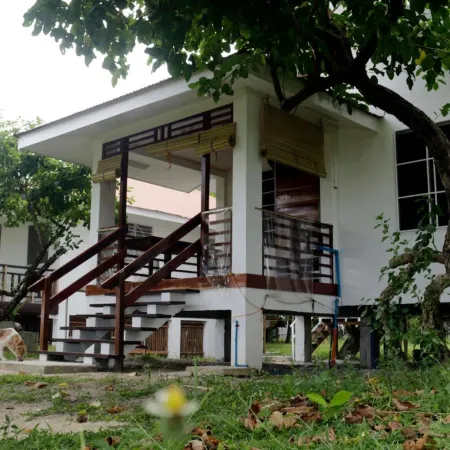 YAMA APARTMENTS - Private Beachfront
