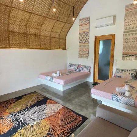 Footprints Beach Resort