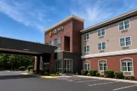 La Quinta Inn & Suites by Wyndham Knoxville West - Pet friendly