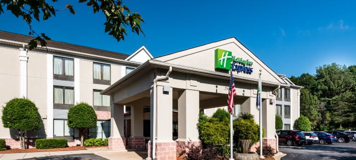Holiday Inn Express & Suites CHARLOTTE ARPT-BELMONT by IHG Hotels in Gaston County