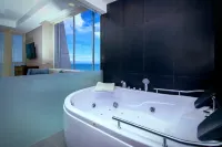 Wyndham Manta Sail Plaza Hotel and Convention Center - baignoire