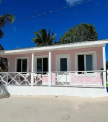 Casa Rosada Beach Front Hotel di 