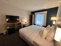 Spark by Hilton Guilford Hotels in Madison