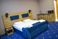 Esenin Hotel - Pools