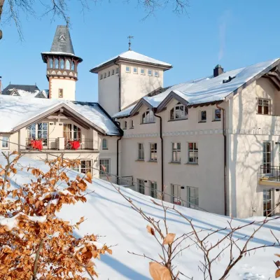 Hotel Villa Monte Vino Hotels near Schloss Cecilienhof