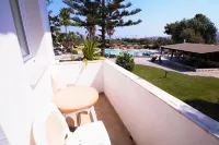 Ampavris Family Apartments - vue sur la montagne