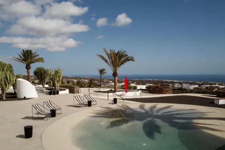 Hotel Cesar Lanzarote Отели в г. Кониль