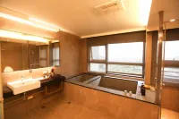 Deluxe Suite with Sea View