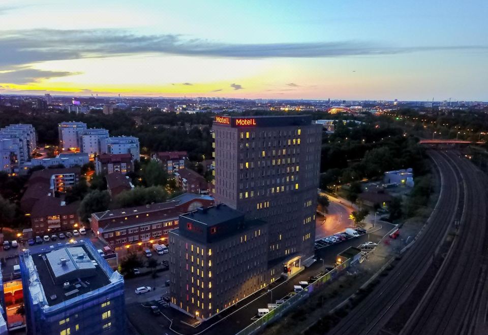 hotel overview picture