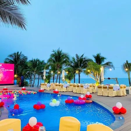 Hon Rom 2 Resort