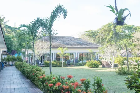 The Reef Resort Отели в г. Koh Libong