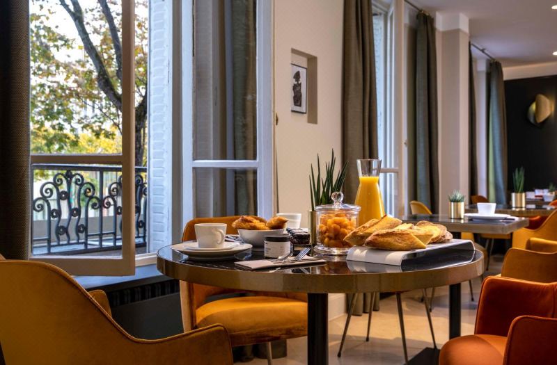 Hotel Aiglon - Boulevard Raspail Paris 14 photo 3