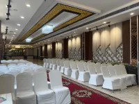 Hotel Opal Courtyard